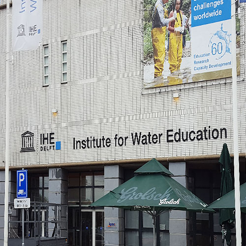 Institute for Water Education Blomsma Print en Sign Gevelletters